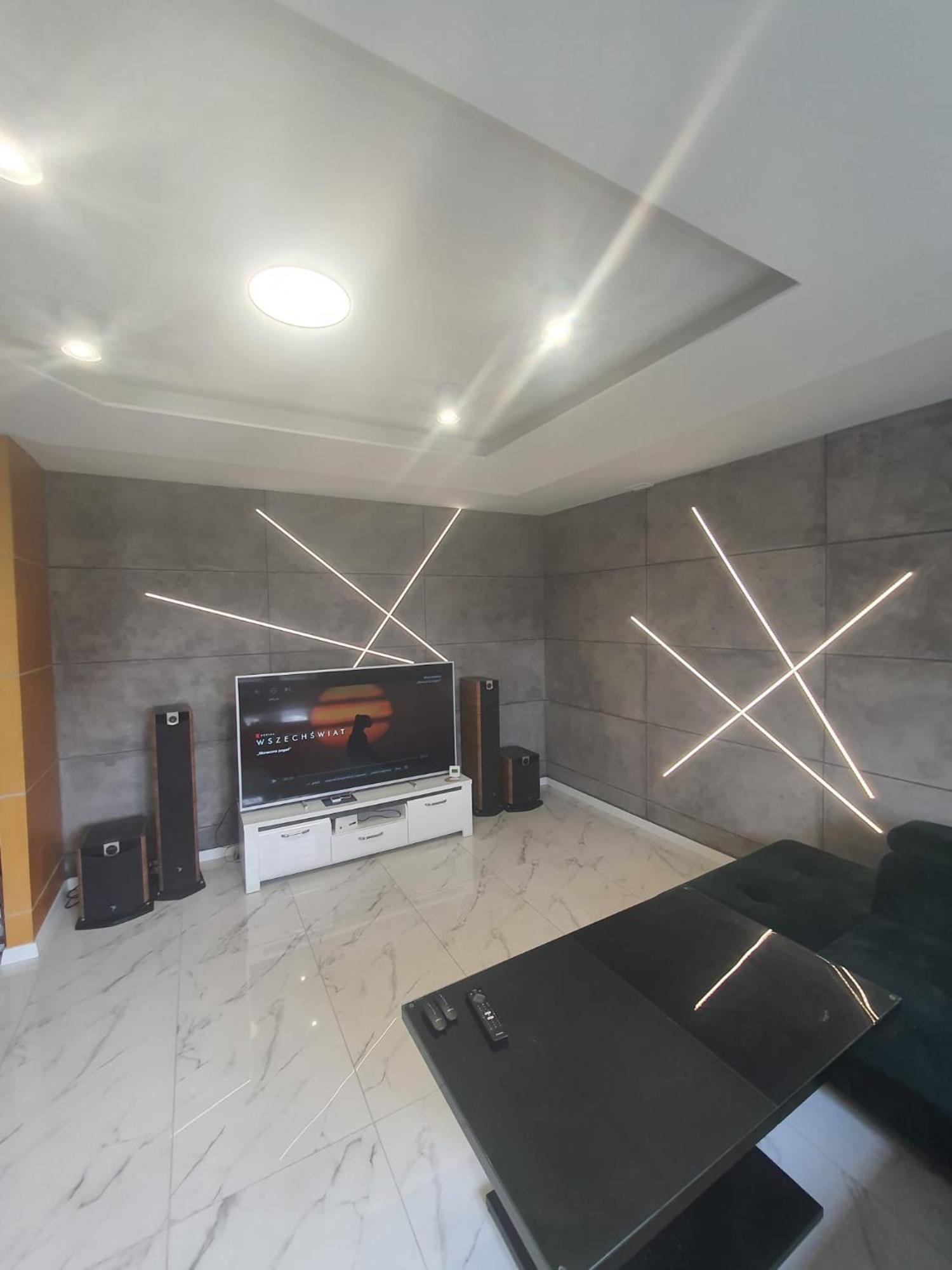 Apartament Dubaj กลีวิตเซ ภายนอก รูปภาพ